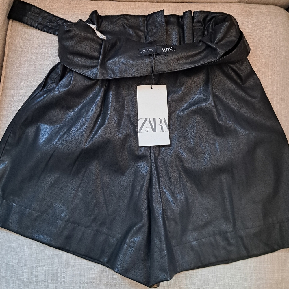 Zara Black High-Waisted Women's Shorts